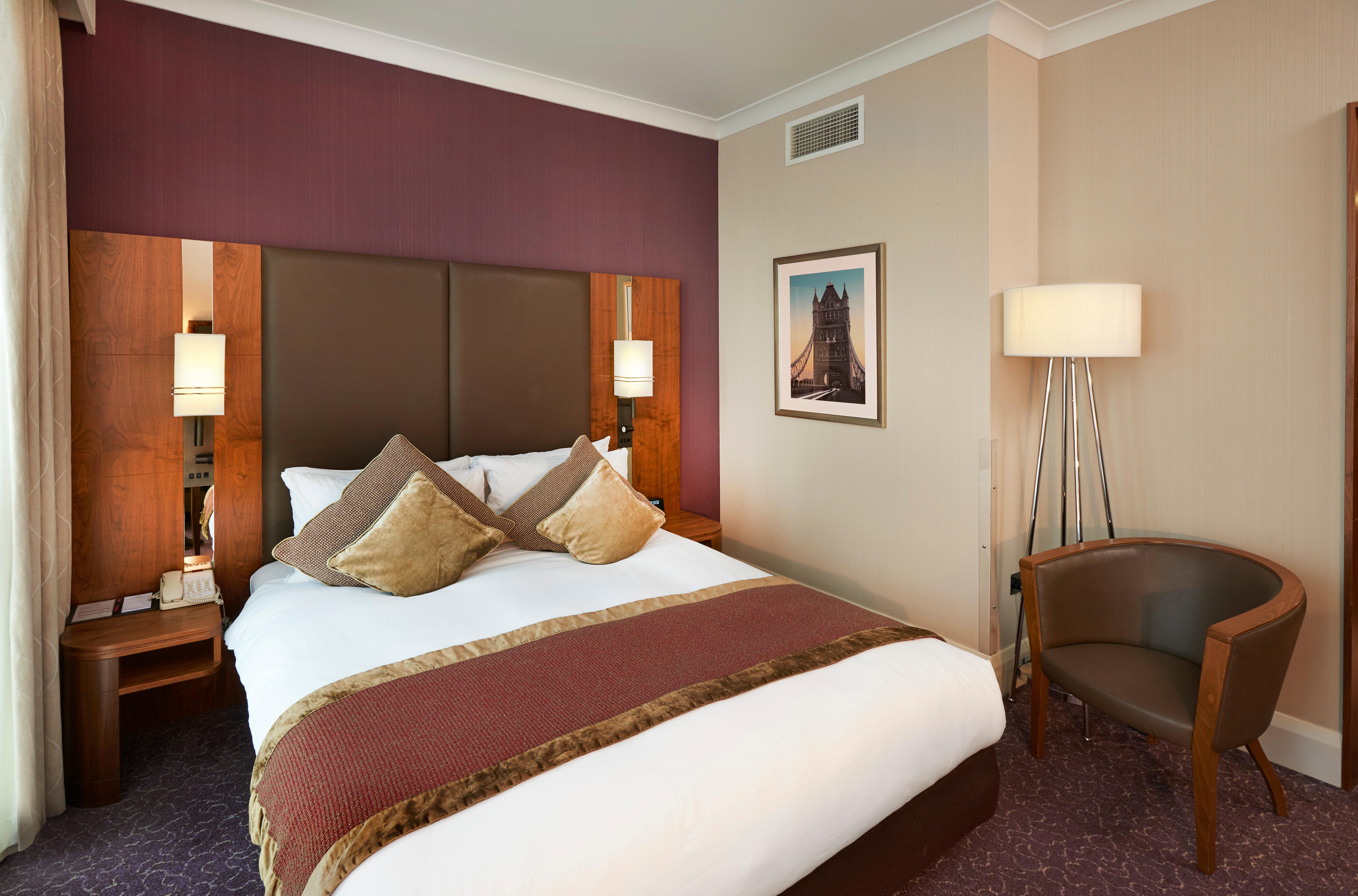 Crowne Plaza London Ealing By Ihg Hotell Exteriör bild