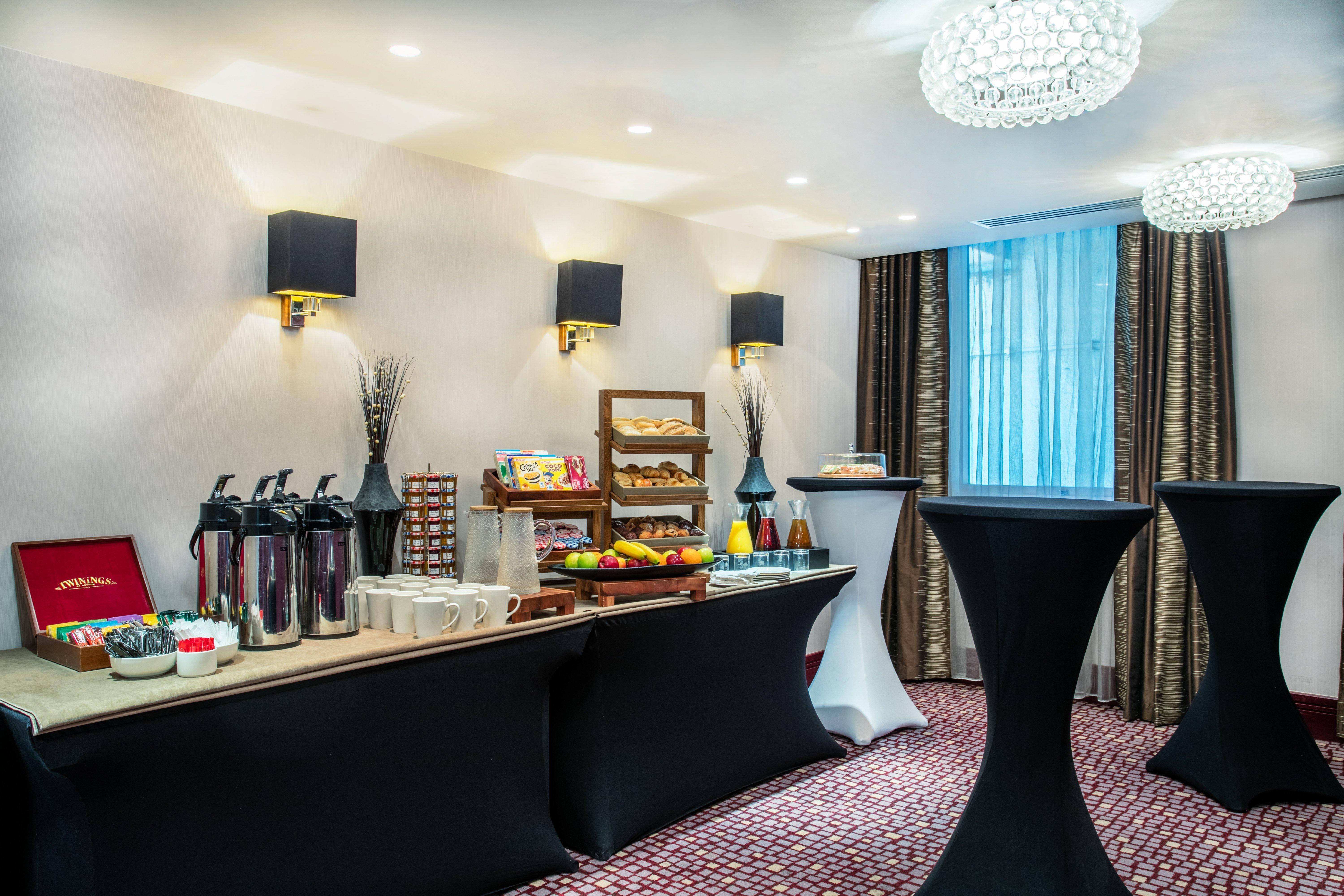 Crowne Plaza London Ealing By Ihg Hotell Exteriör bild
