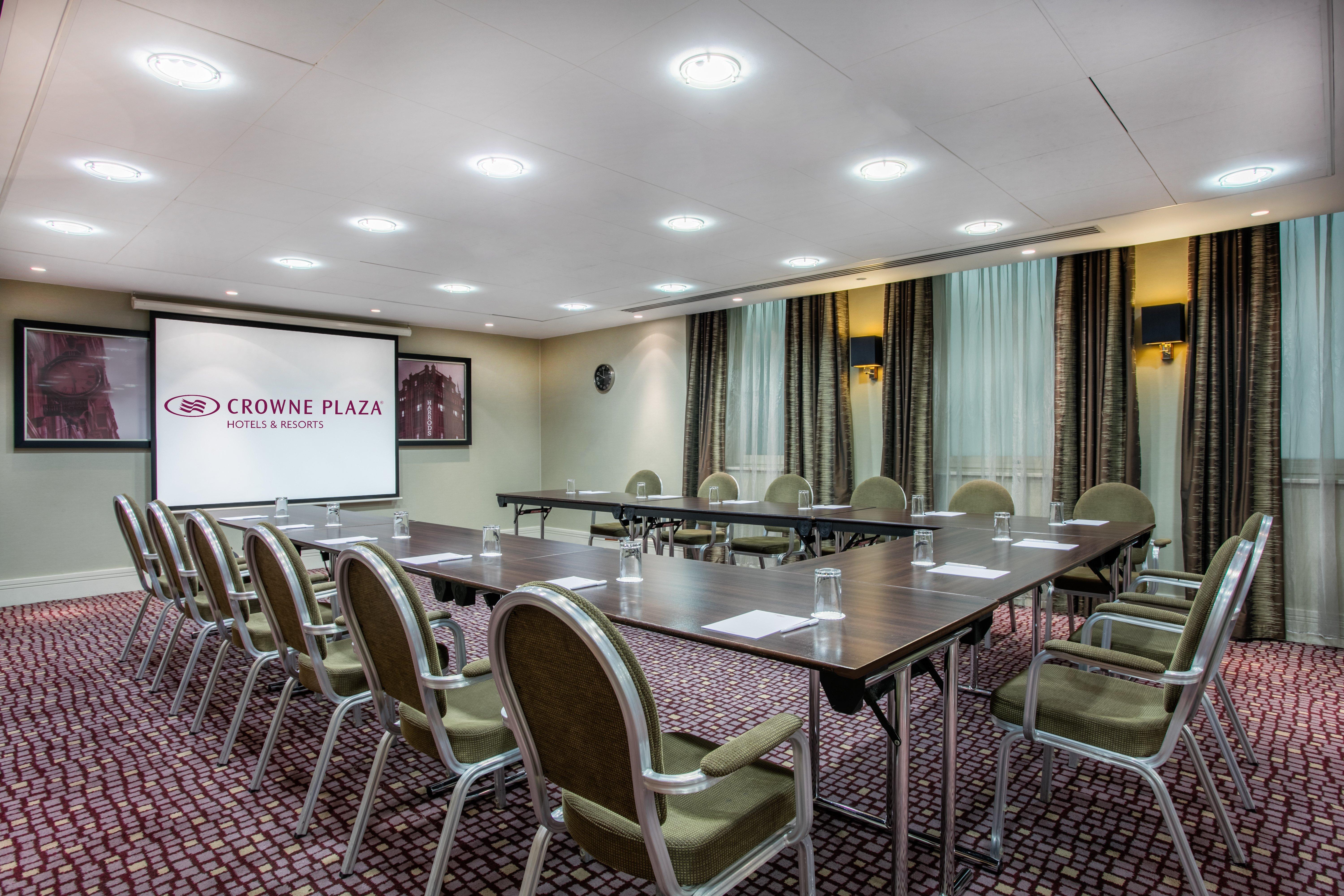 Crowne Plaza London Ealing By Ihg Hotell Exteriör bild