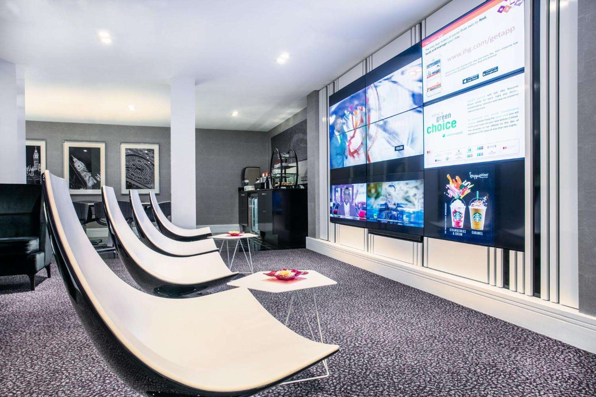Crowne Plaza London Ealing By Ihg Hotell Exteriör bild